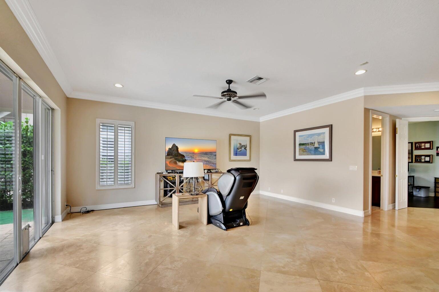 8679 Cobblestone Point Circle Circle