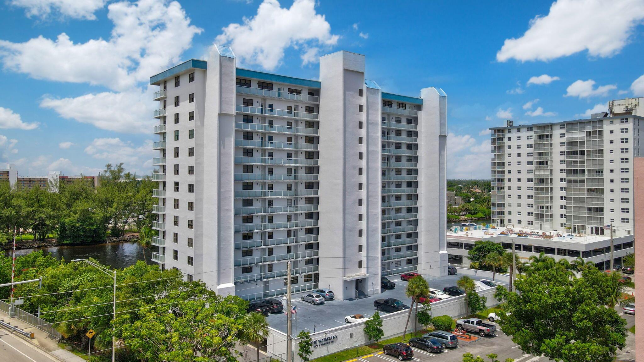 1401 N Riverside Drive 502