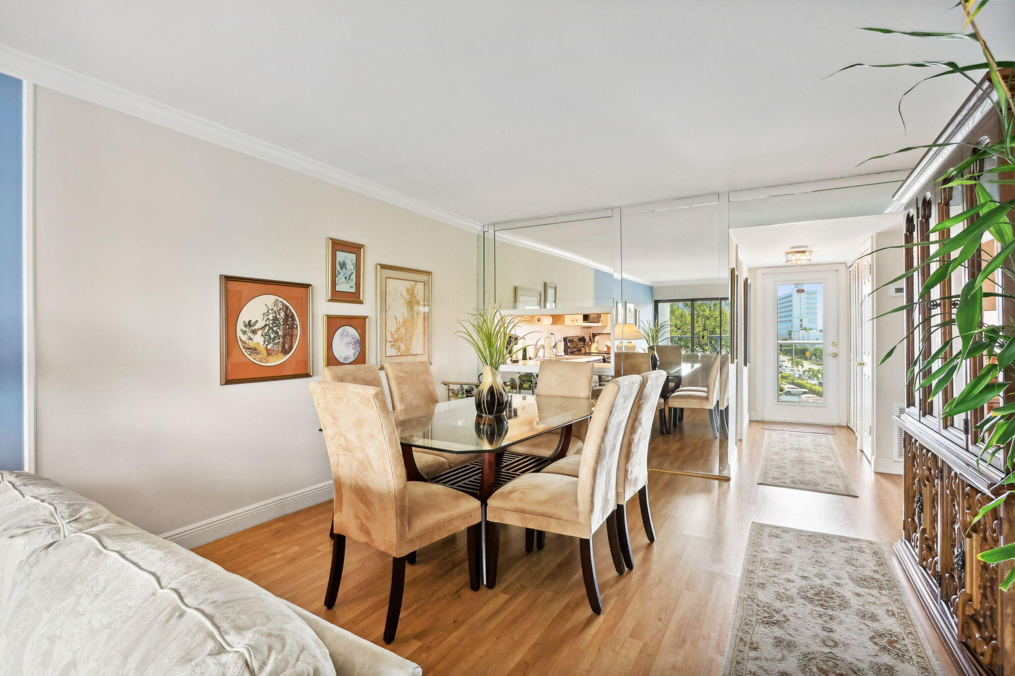 1401 N Riverside Drive 502