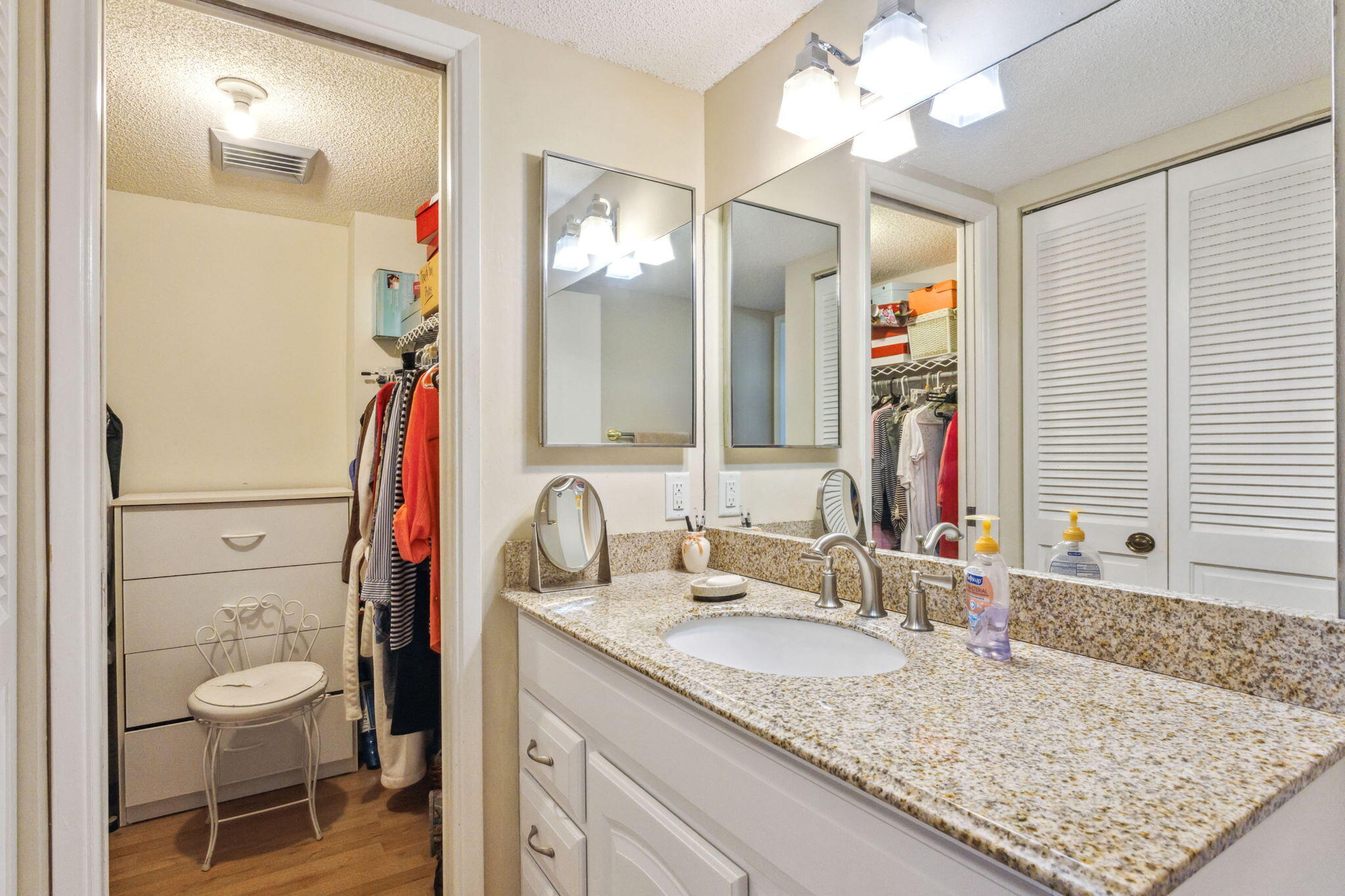 1401 N Riverside Drive 502