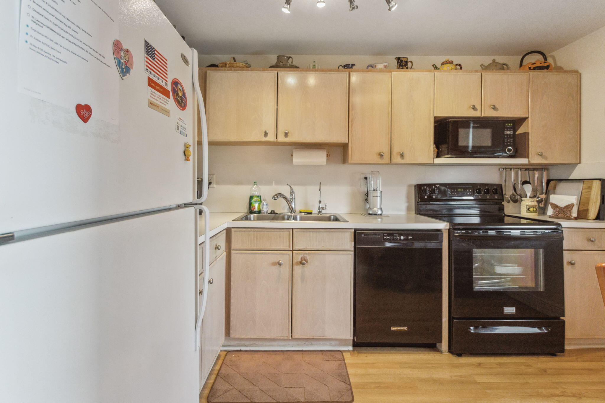 1401 N Riverside Drive 502