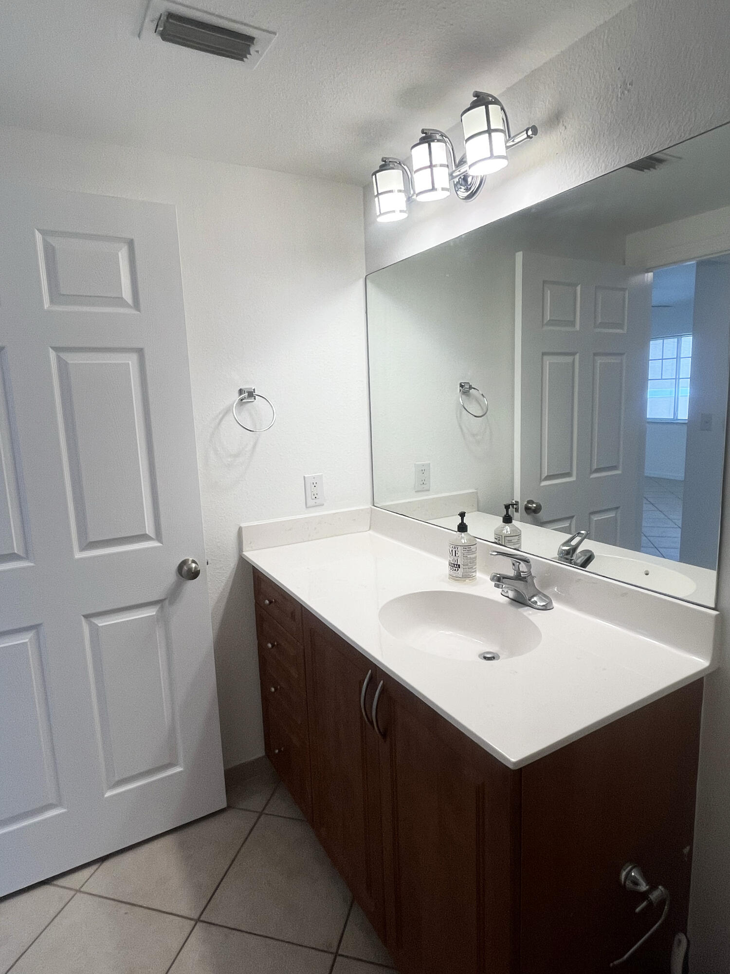 6482 Emerald Dunes Drive 302