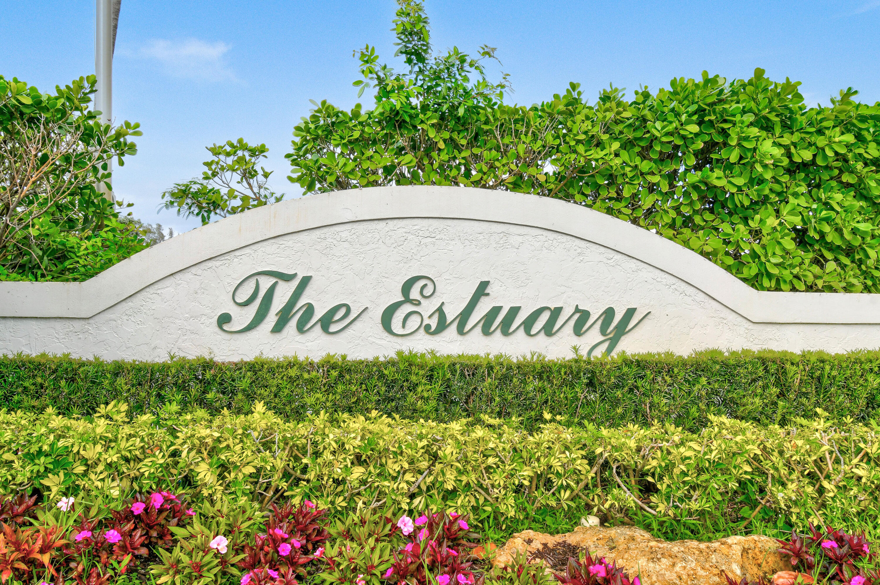 3003 Fairway Drive N