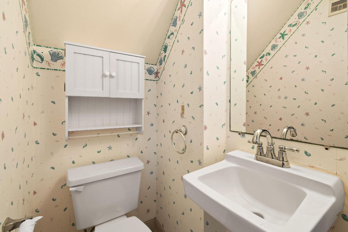 3003 Fairway Drive N