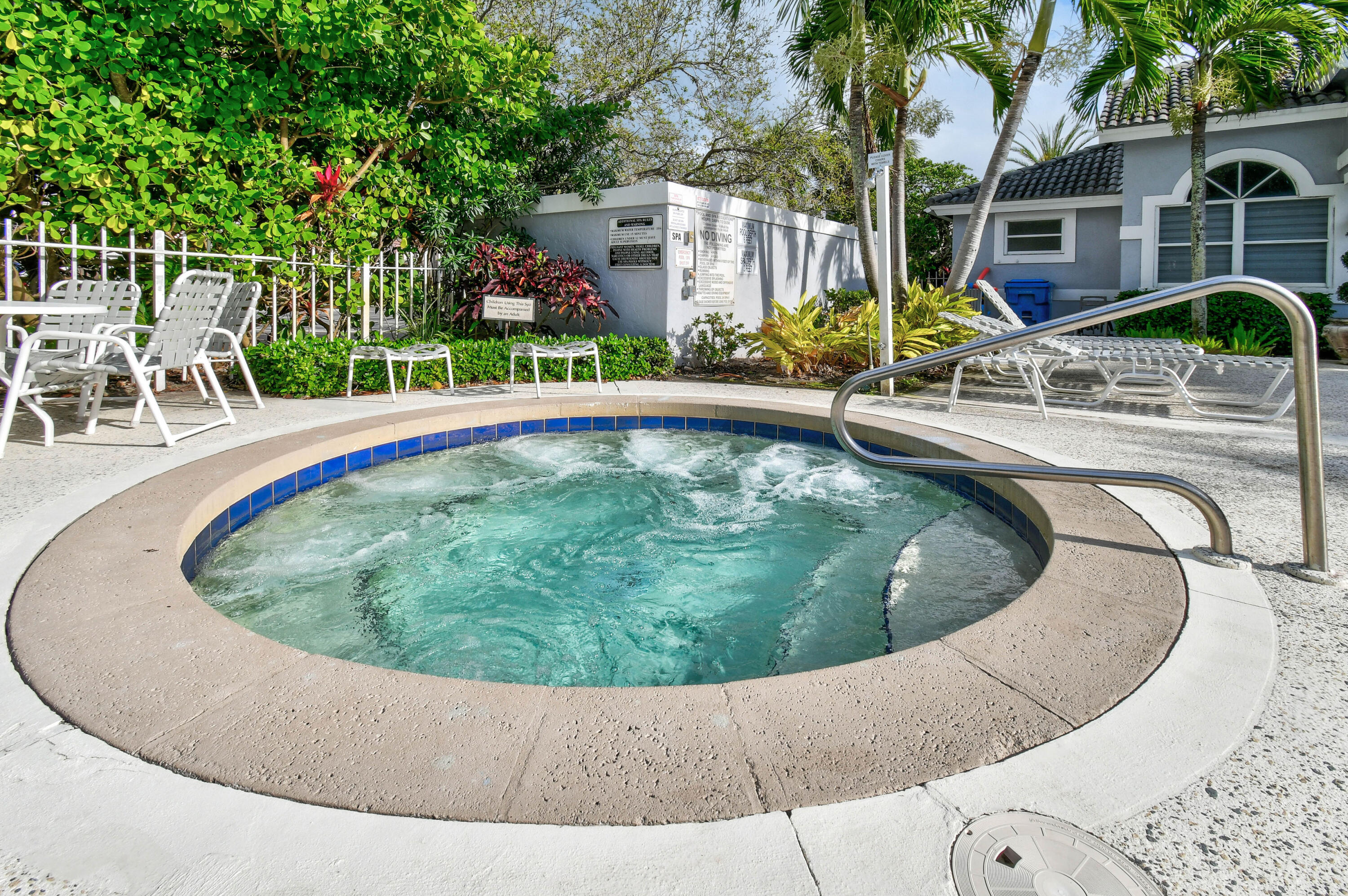 3003 Fairway Drive N