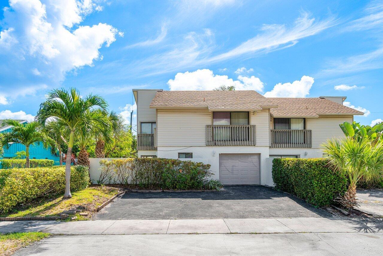 3015 Florida Boulevard