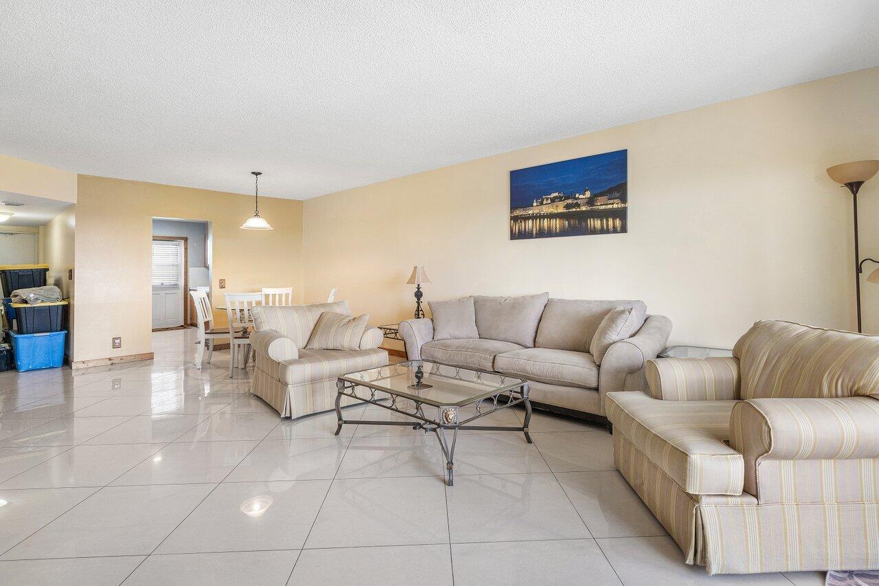 9101 W Sample Road 805