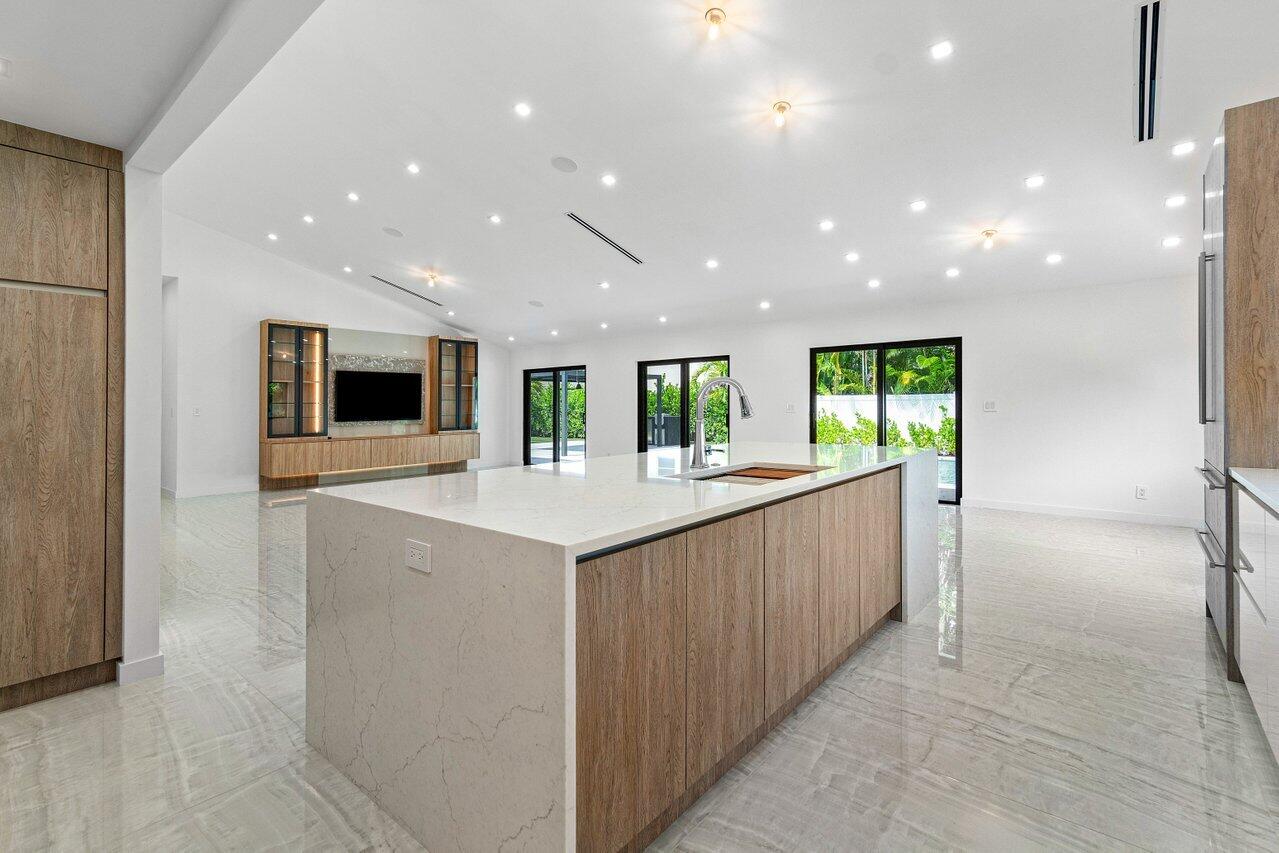 22233 Hollyhock Trail