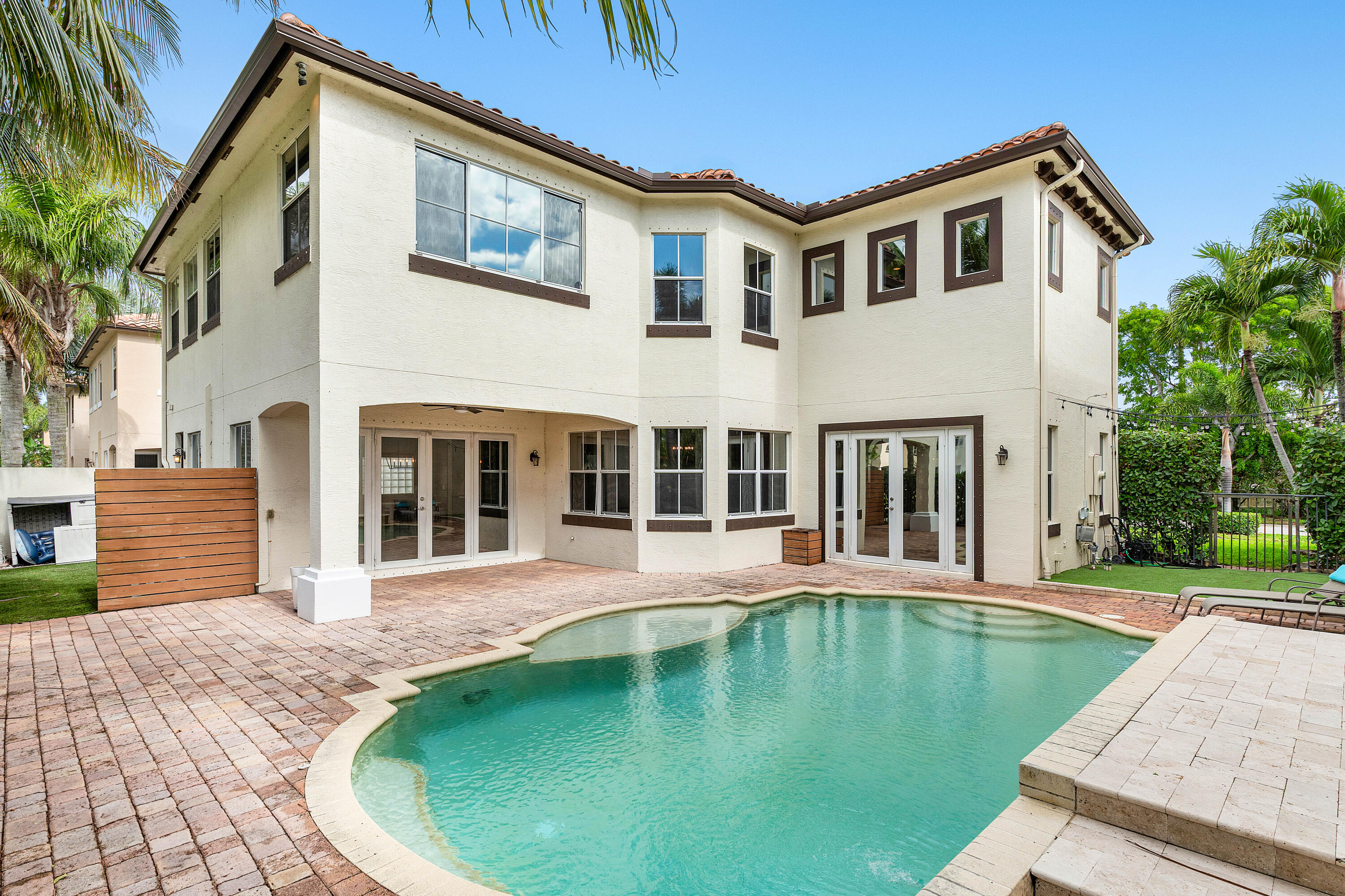 4205 Artesa Drive