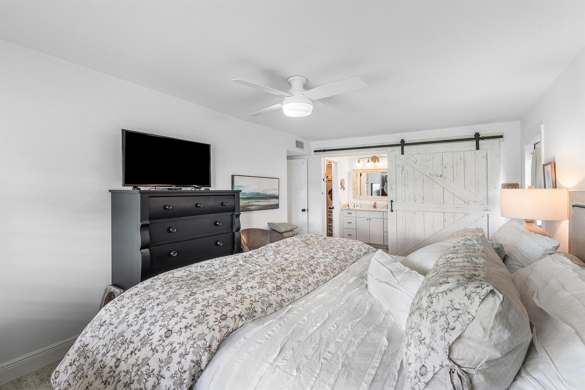 1045 E Circle Terrace E D