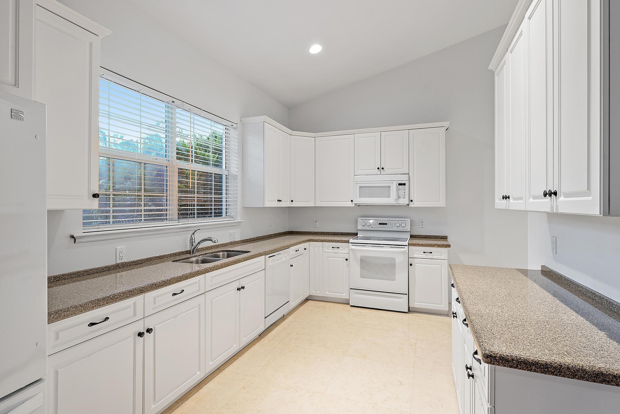 17736 103rd Terrace N 5