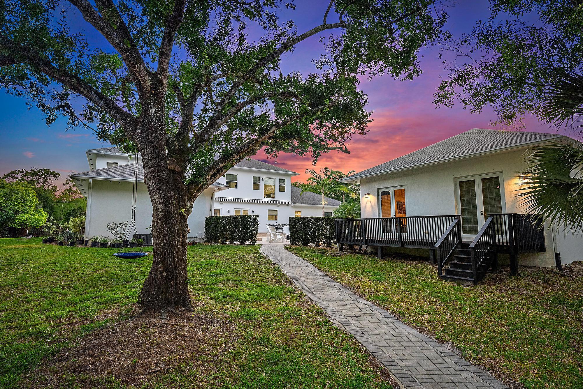 17736 103rd Terrace N 5