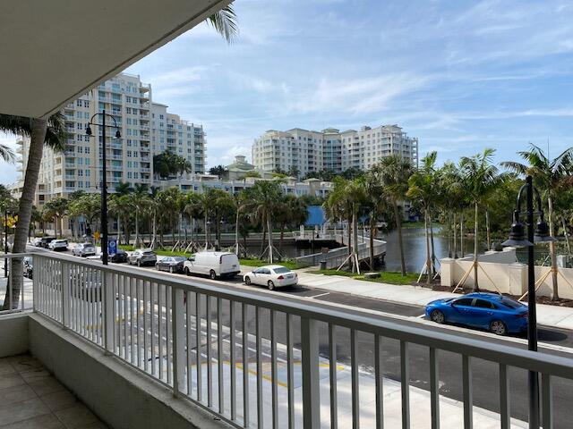700 E Boynton Beach Boulevard Unit: 208