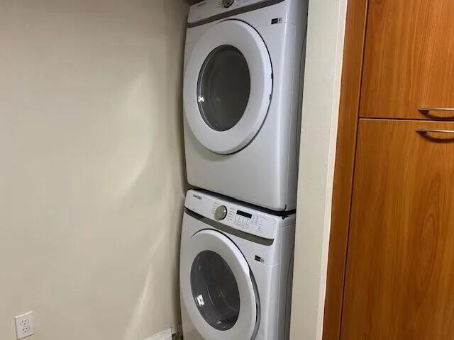 700 E Boynton Beach Boulevard Unit: 208