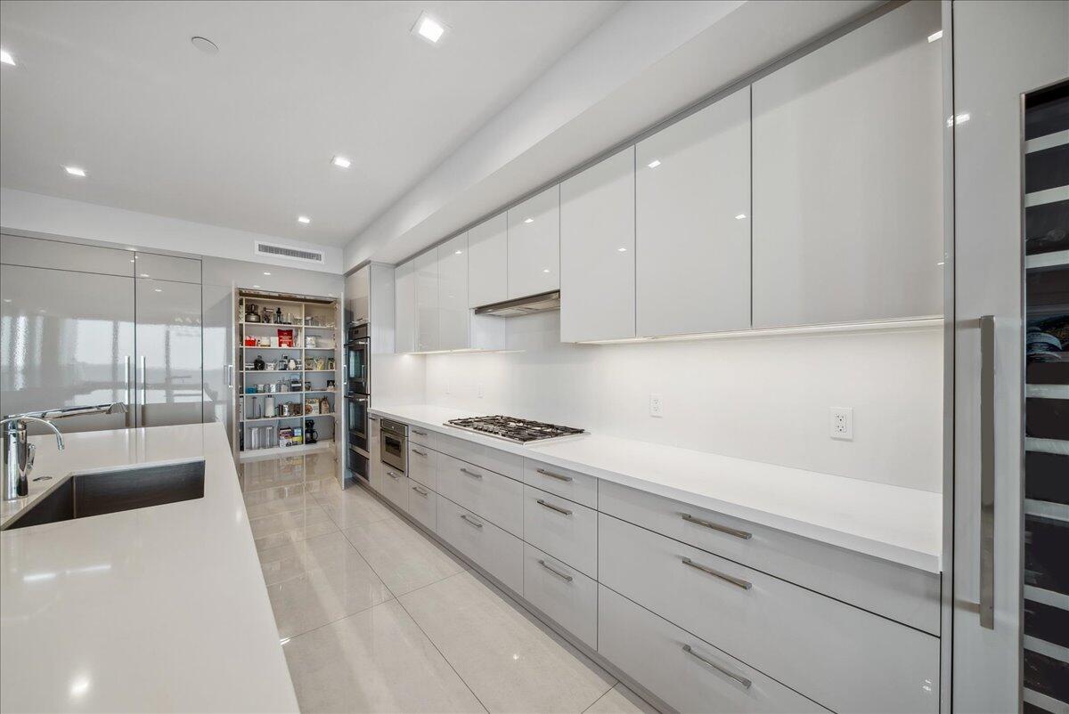 5000 N Ocean Drive 603