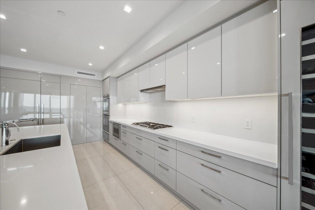 5000 N Ocean Drive 603