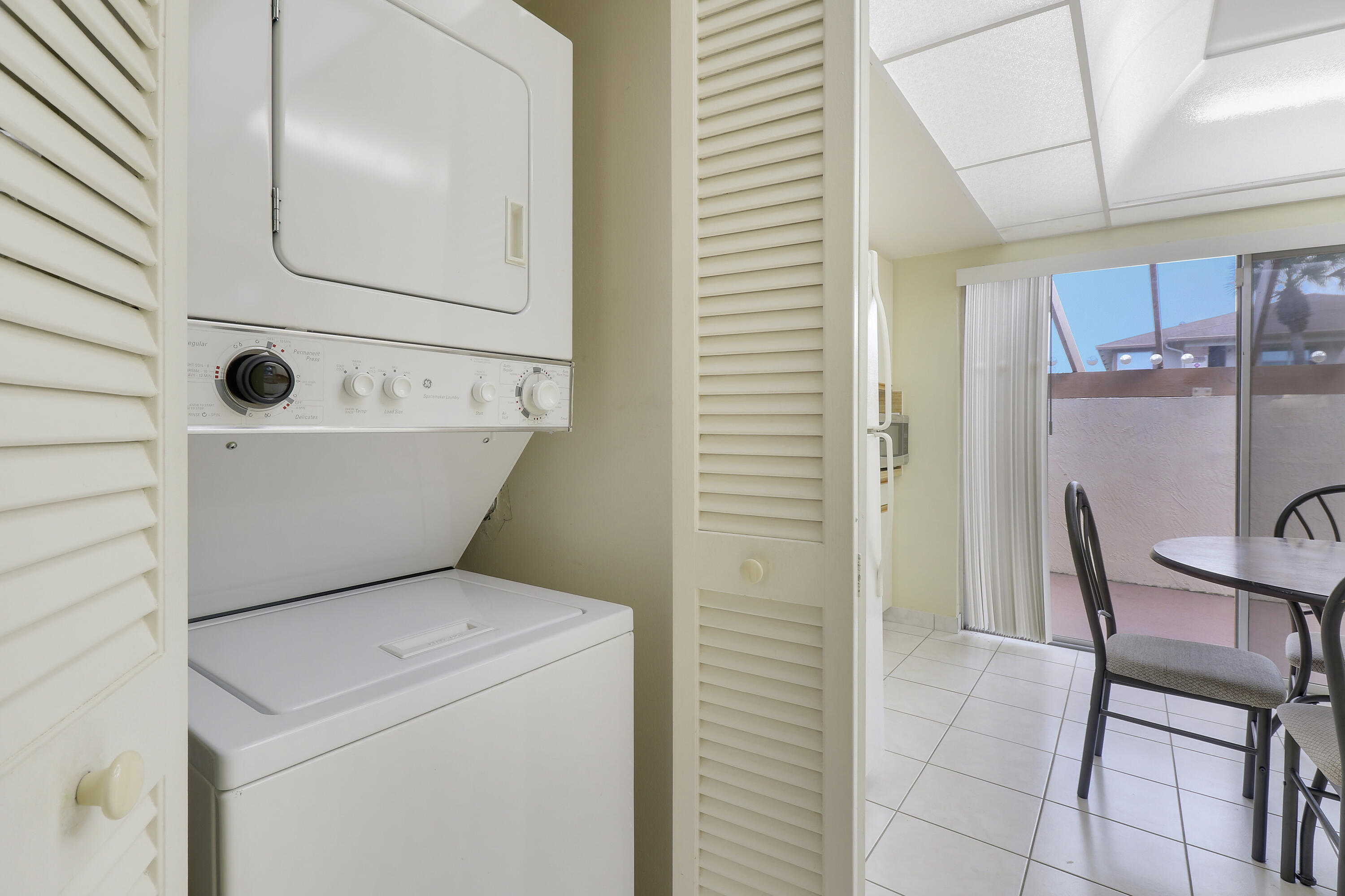 13759 Date Palm Court A