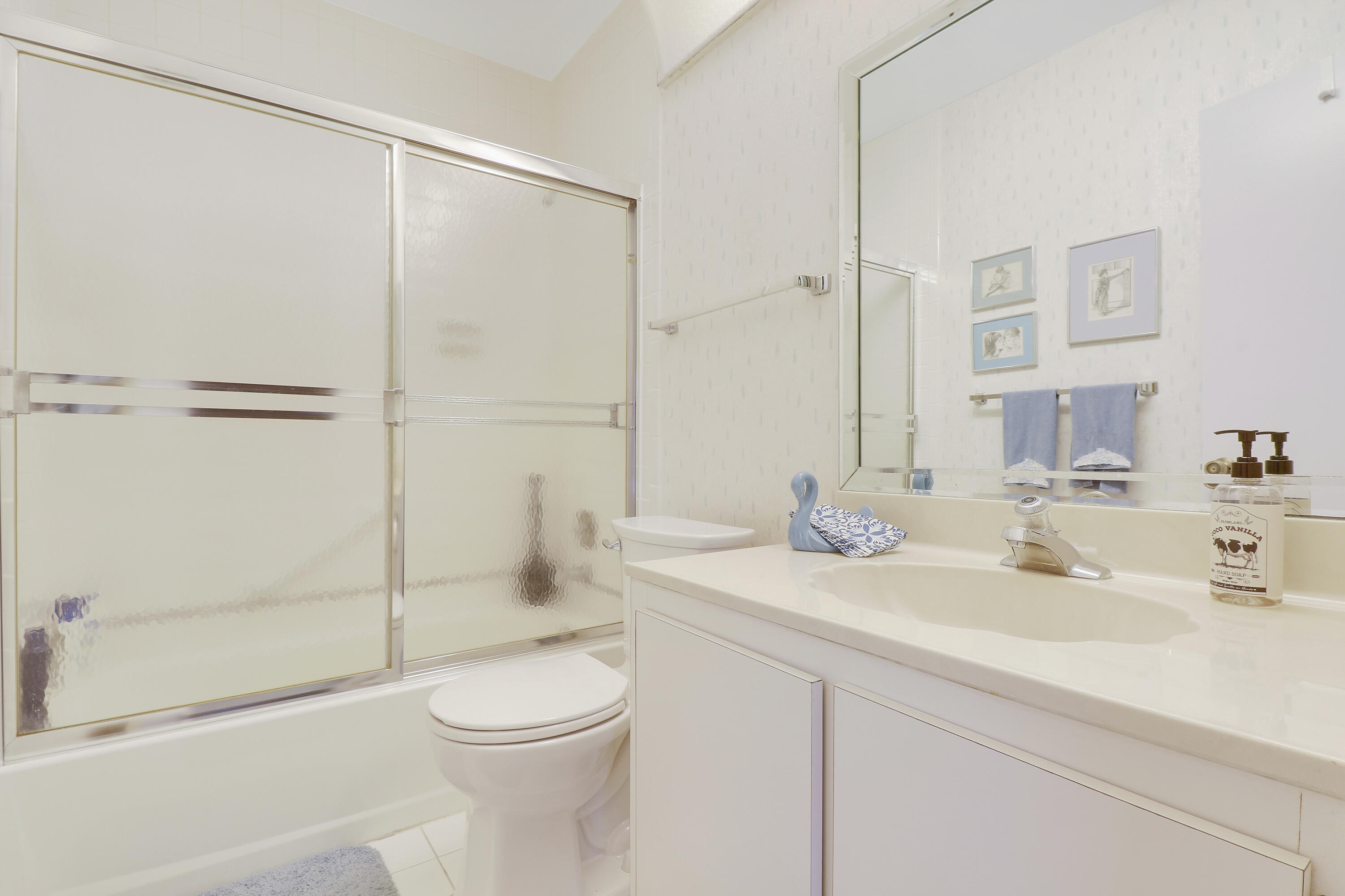 13759 Date Palm Court A