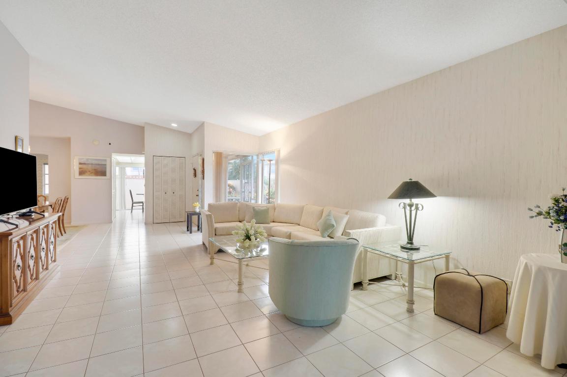 13759 Date Palm Court A