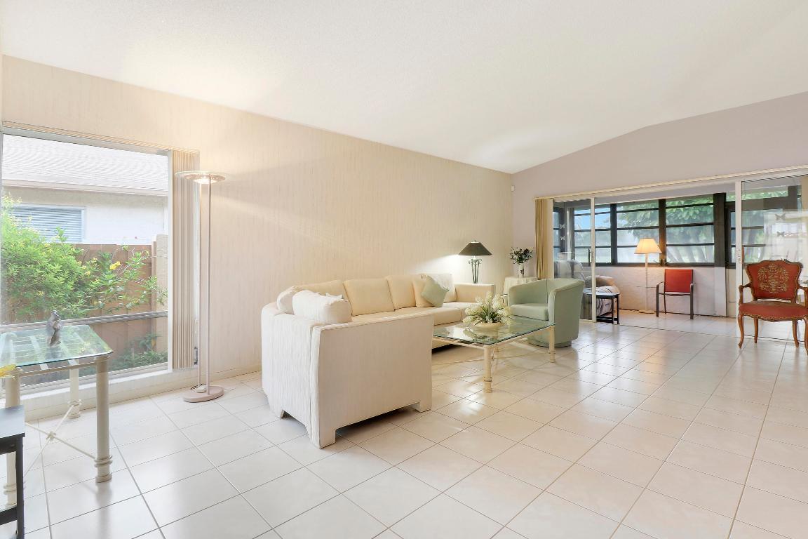 13759 Date Palm Court A