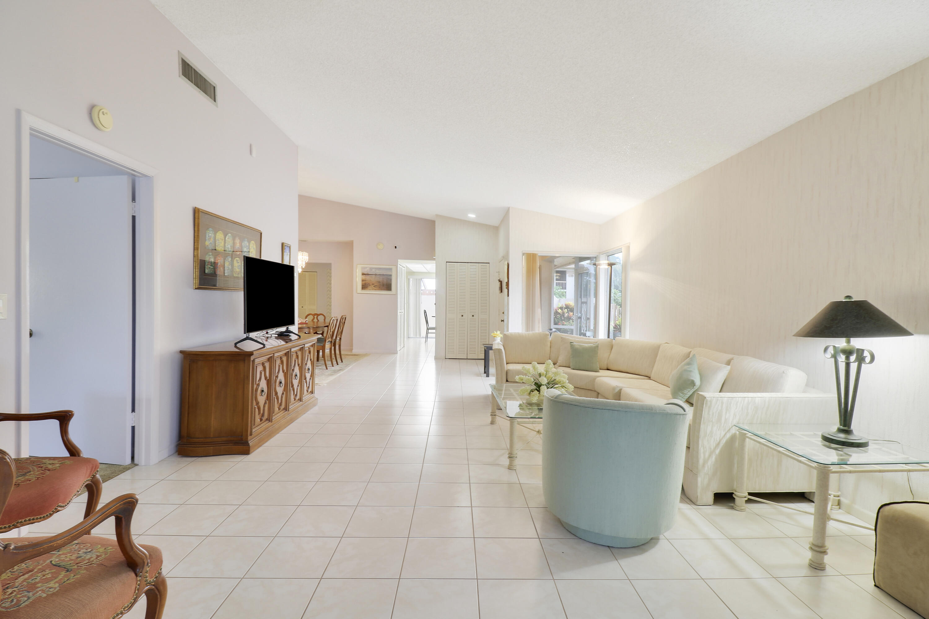 13759 Date Palm Court A