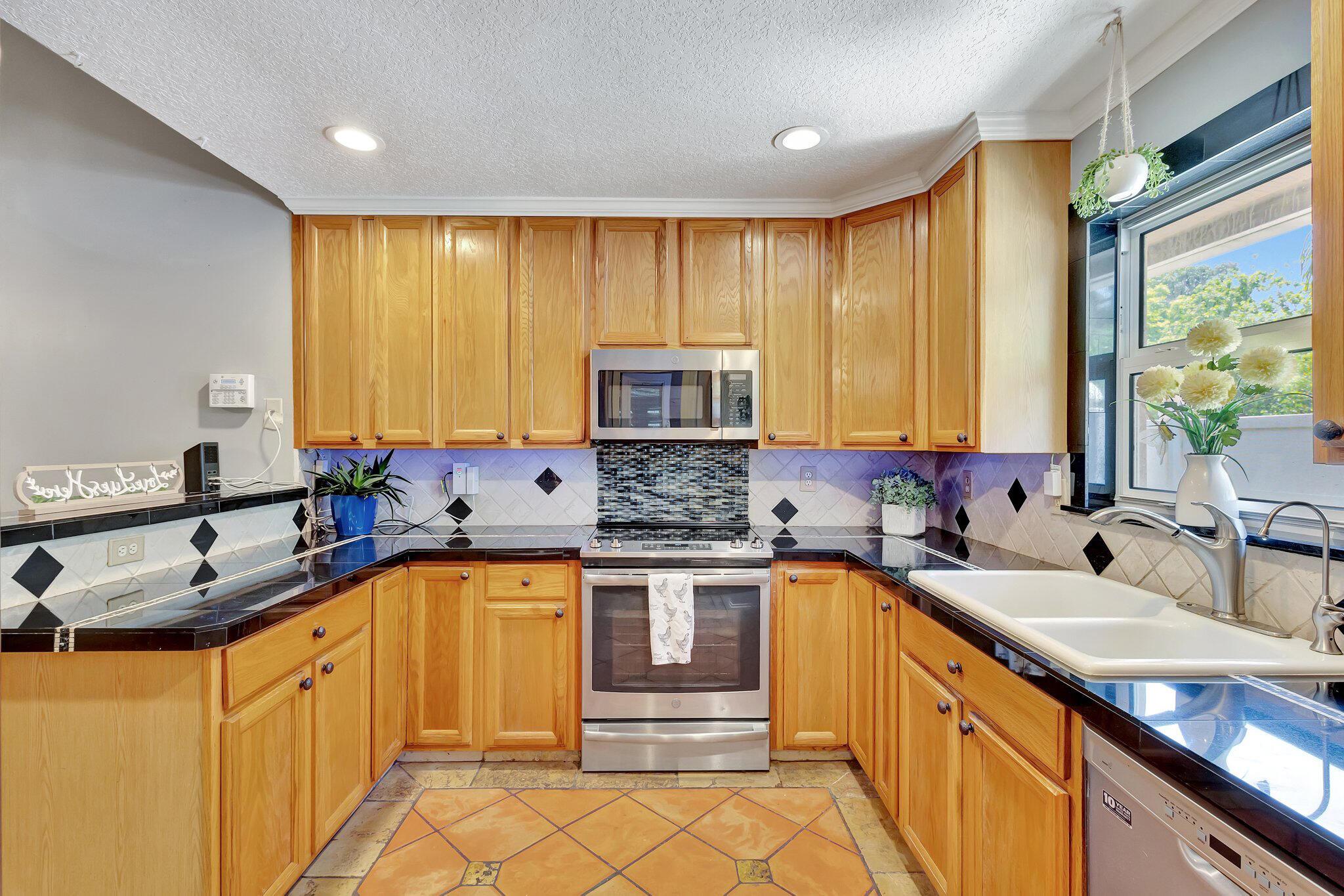 16888 W Downers Drive W