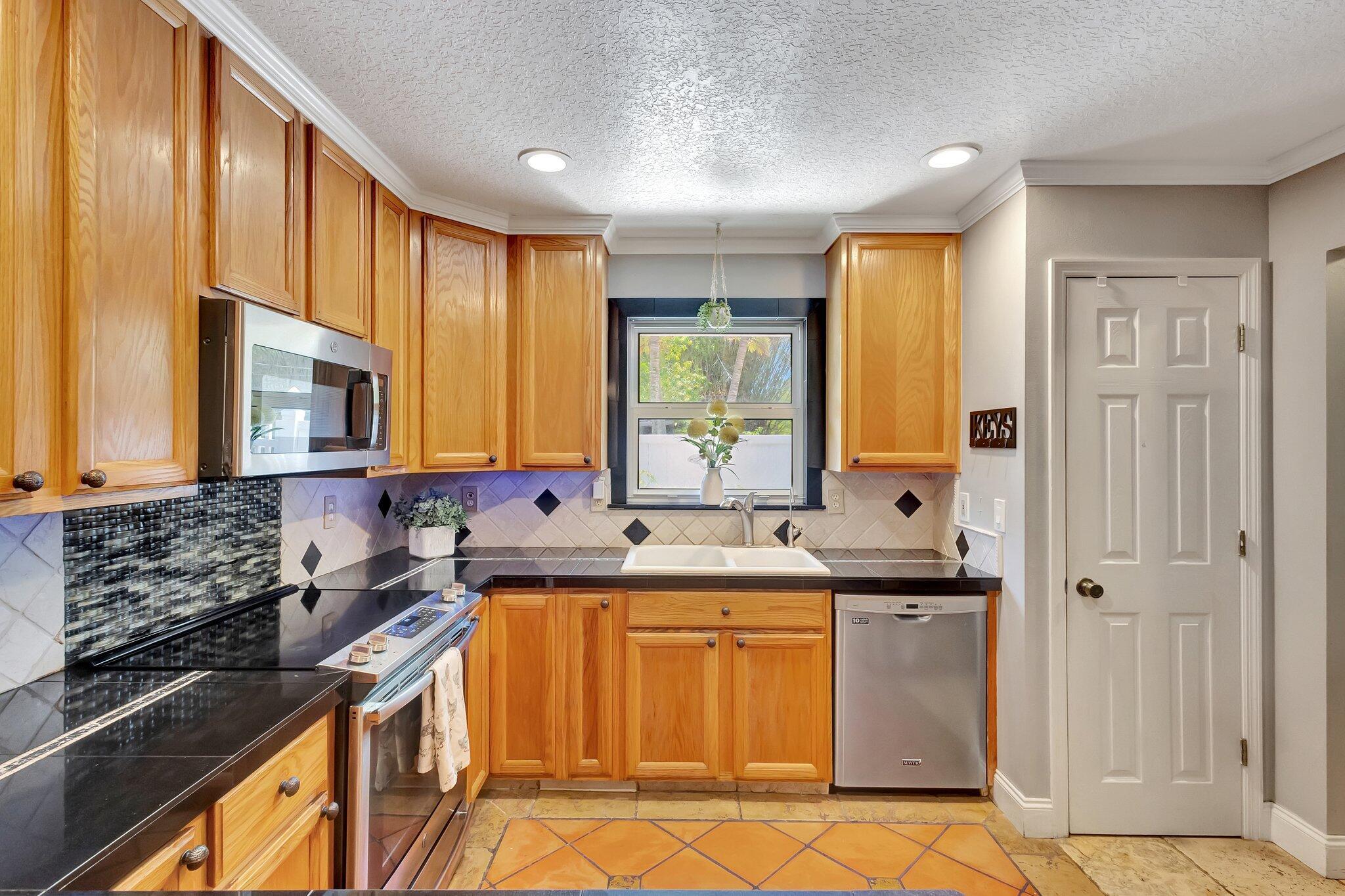 16888 W Downers Drive W