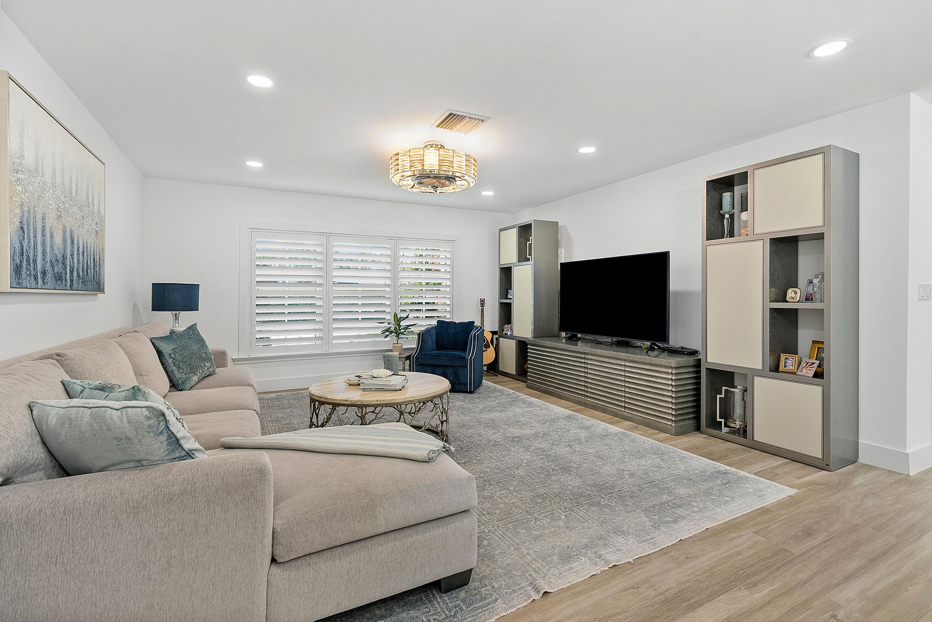 867 Malaga Drive