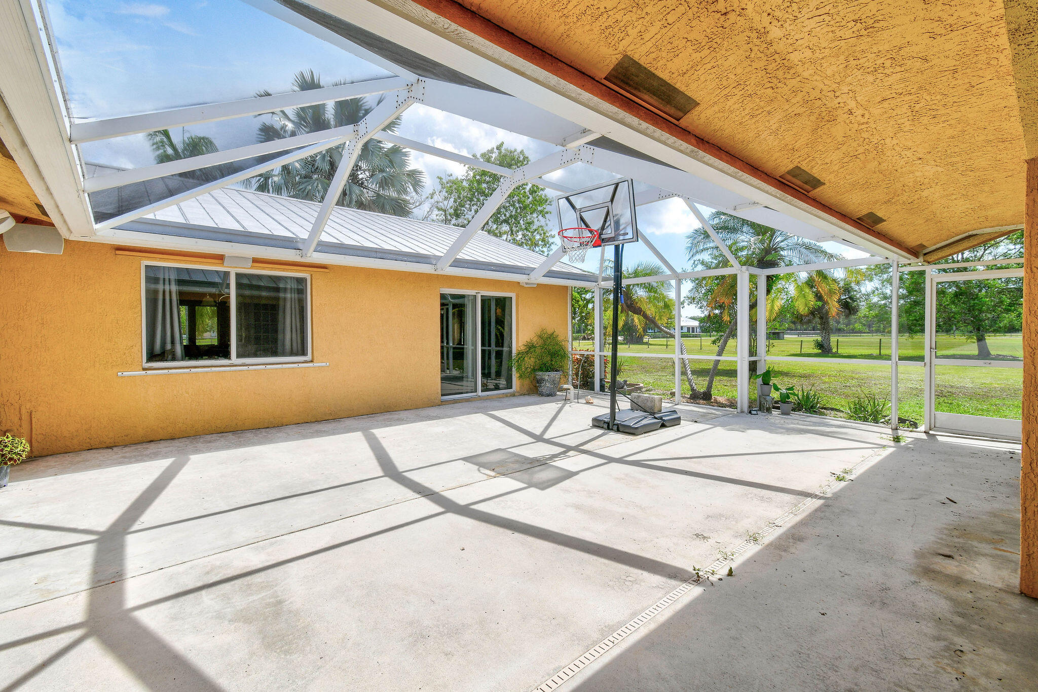 11151 88th Road N