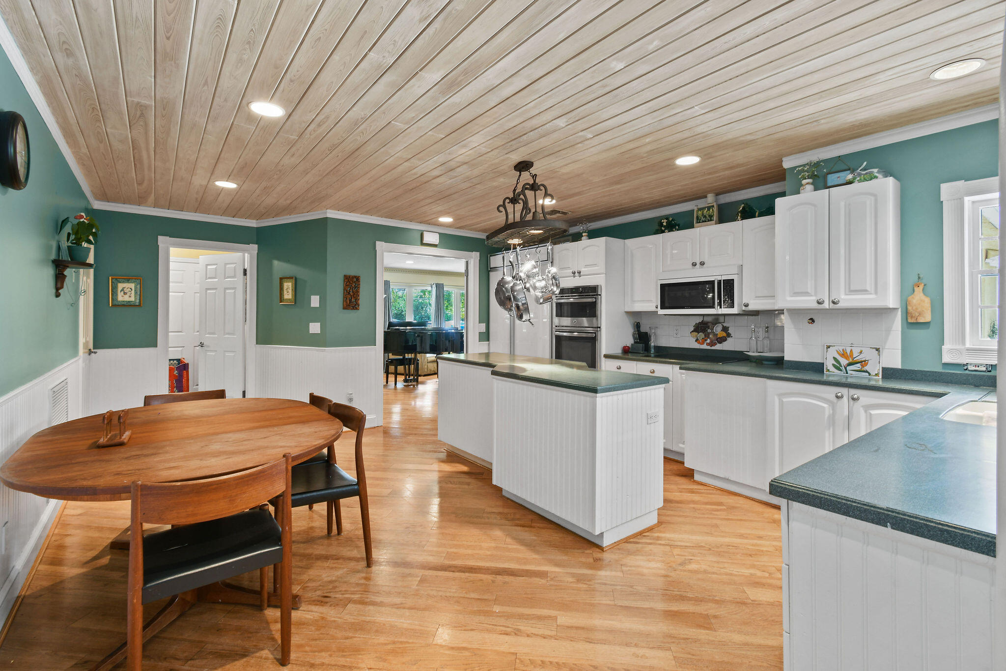 11151 88th Road N