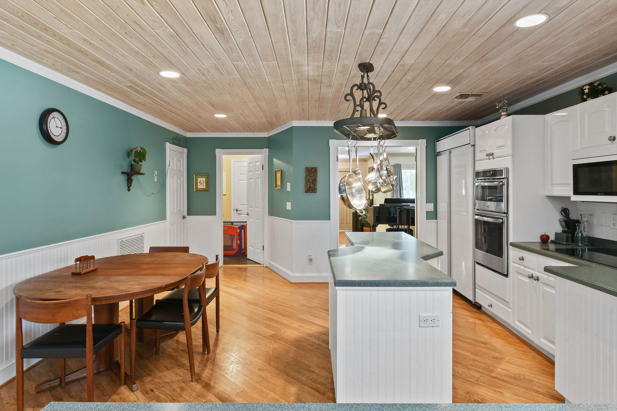 11151 88th Road N