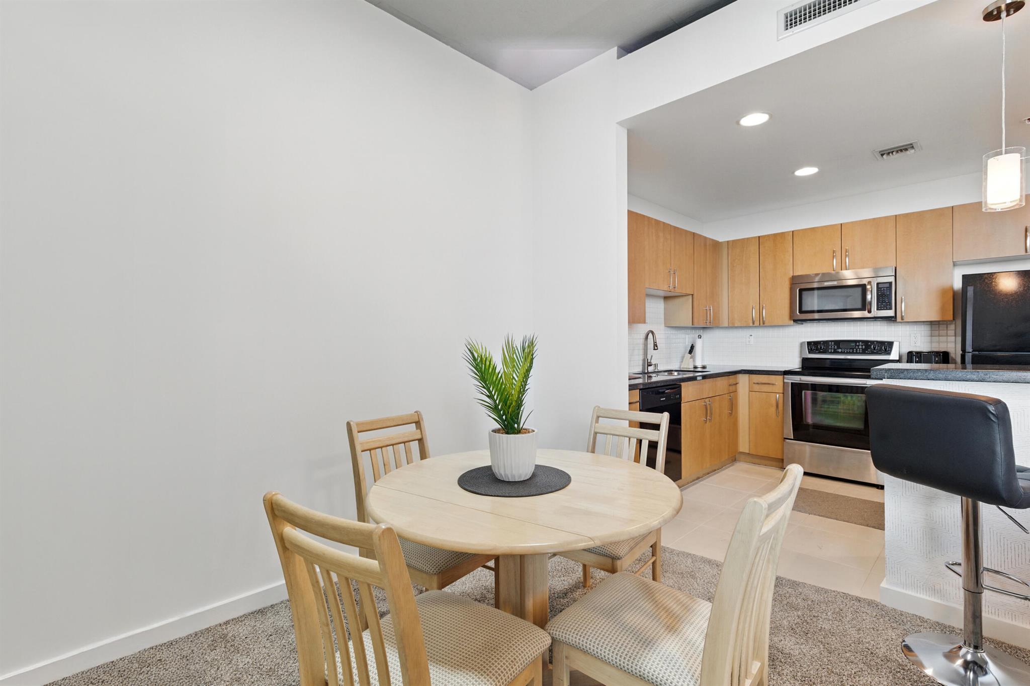 300 S Australian Avenue 801