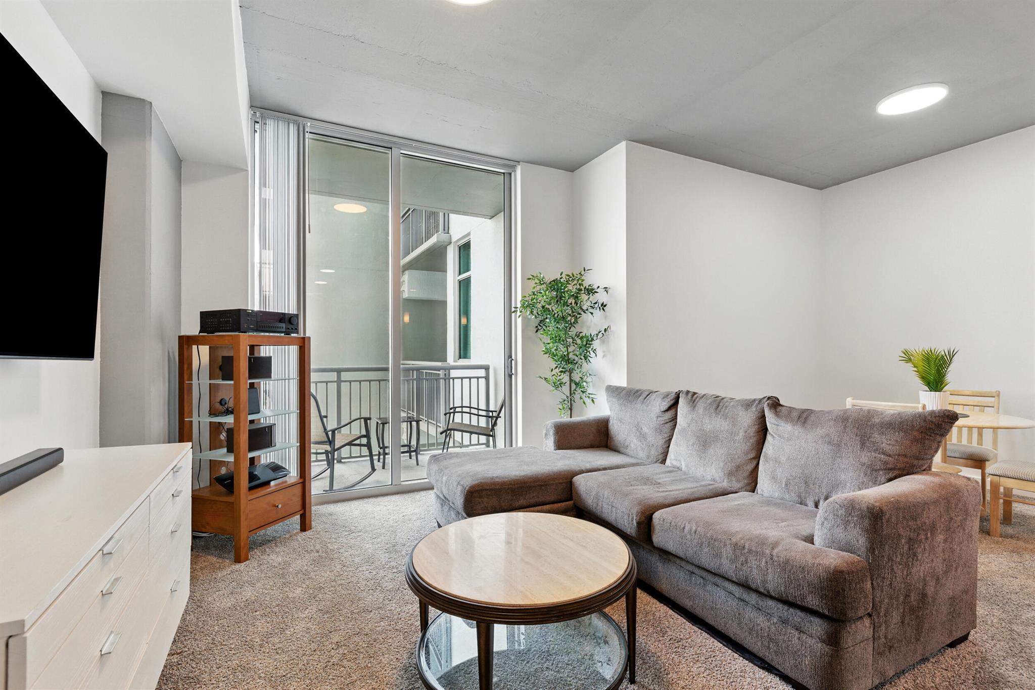 300 S Australian Avenue 801