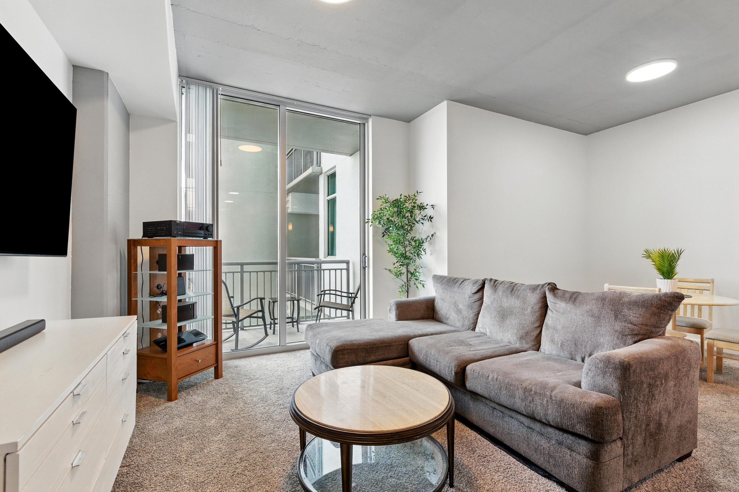 300 S Australian Avenue 801