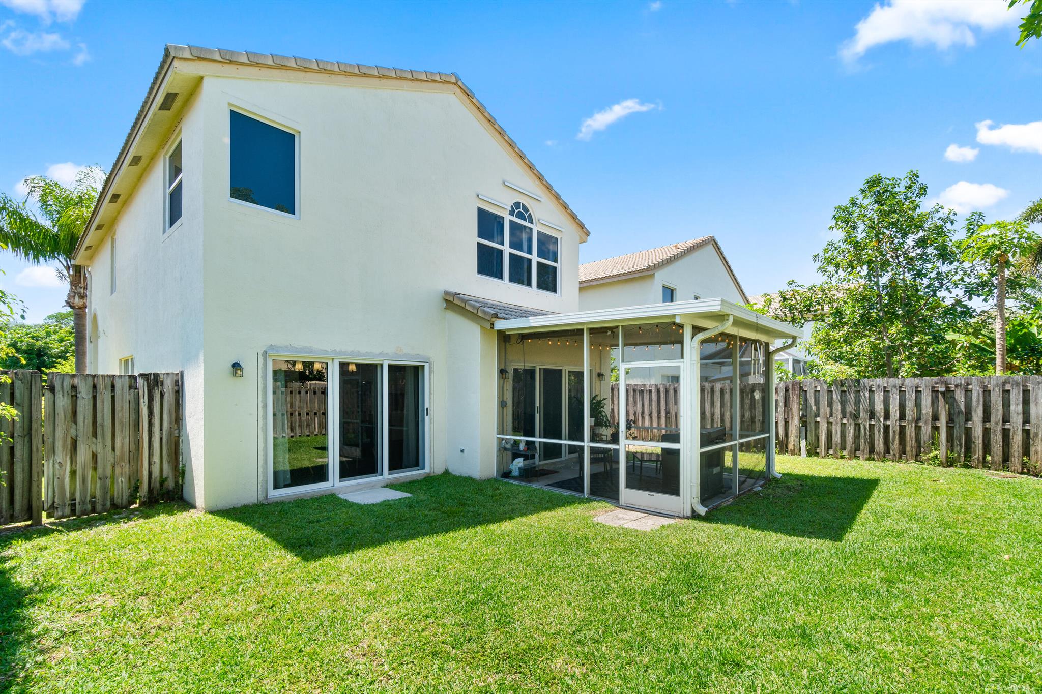 7501 Colony Palm Drive