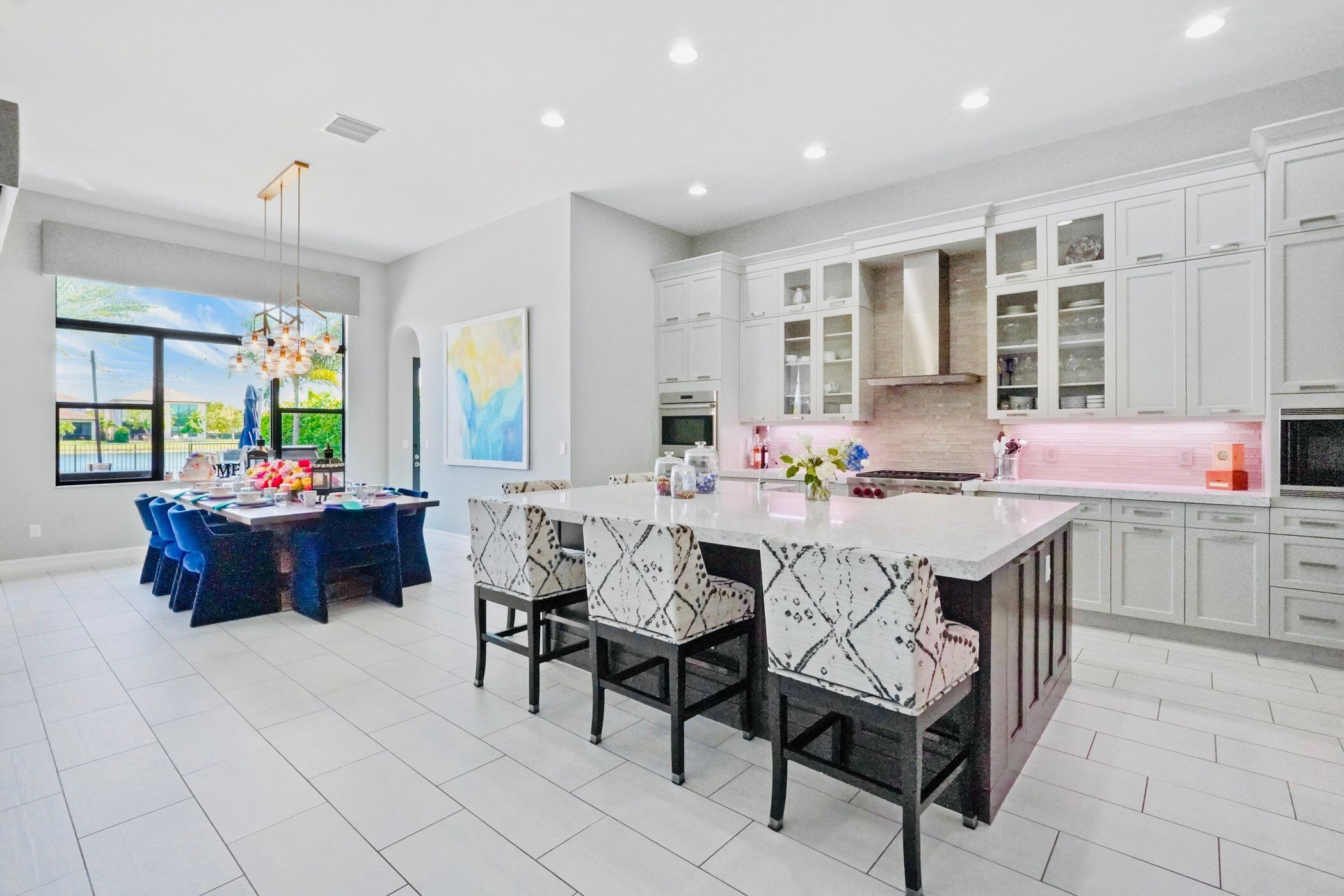 9196 Grand Prix Lane