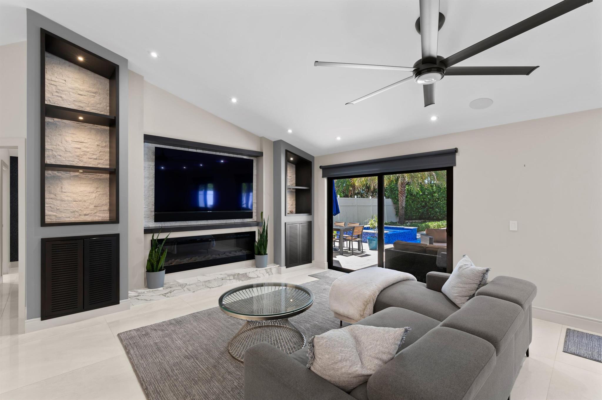 1010 Delray Lakes Drive