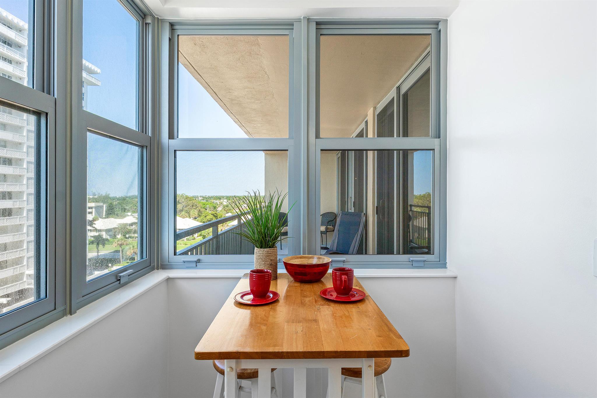 1180 S Ocean Boulevard 7b