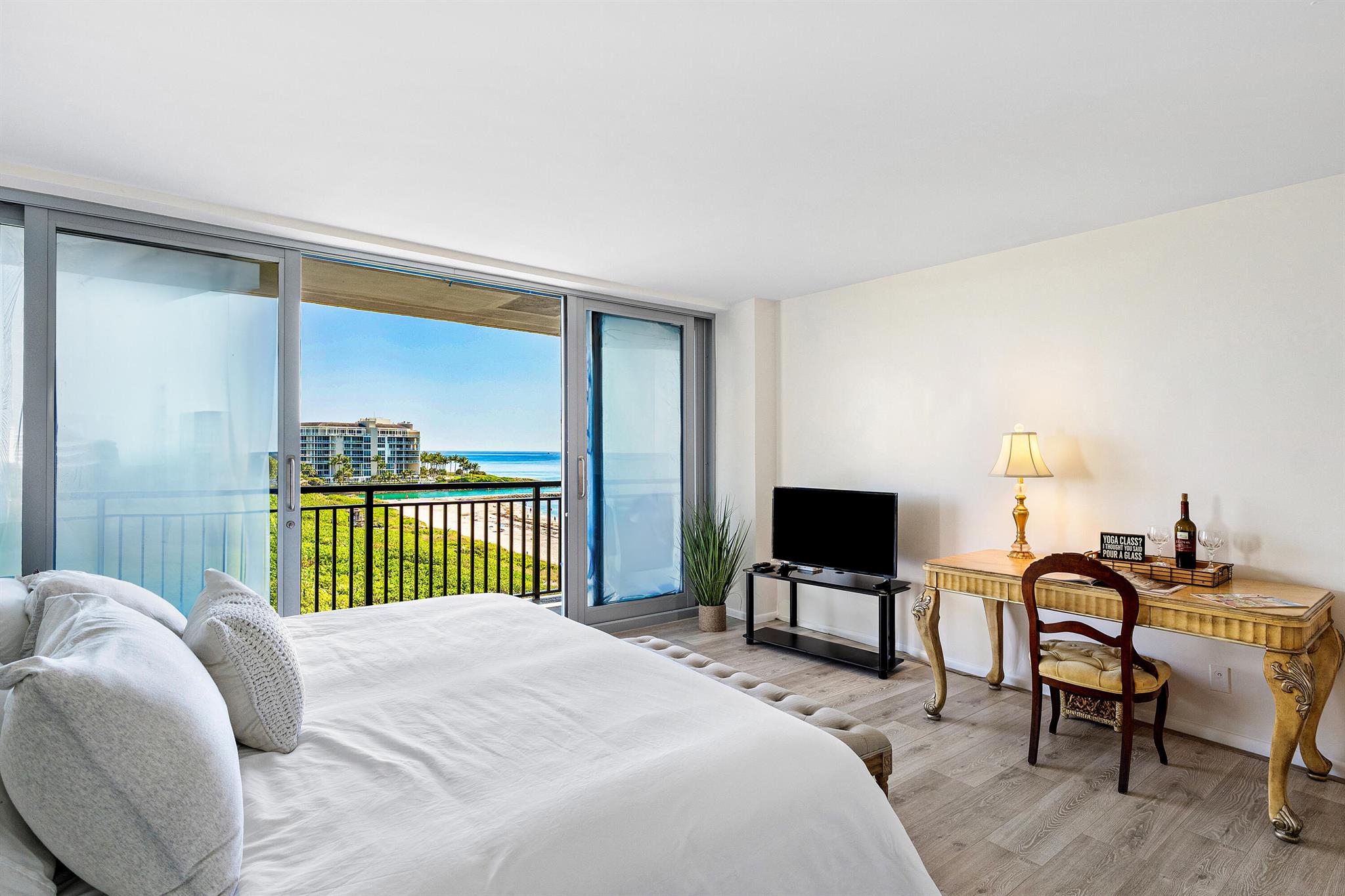 1180 S Ocean Boulevard 7b