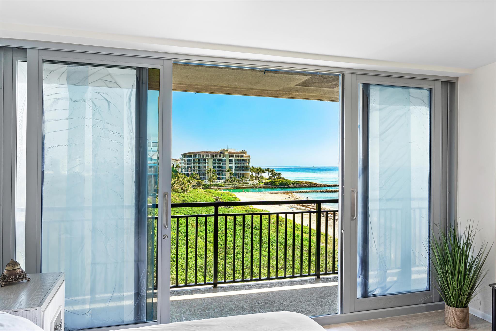 1180 S Ocean Boulevard 7b