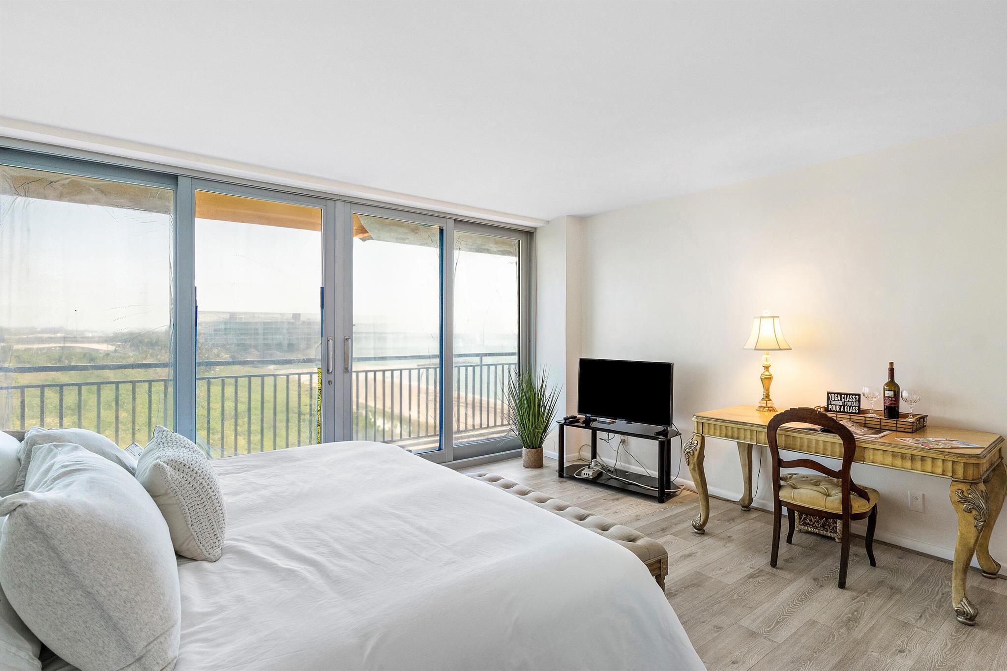 1180 S Ocean Boulevard 7b