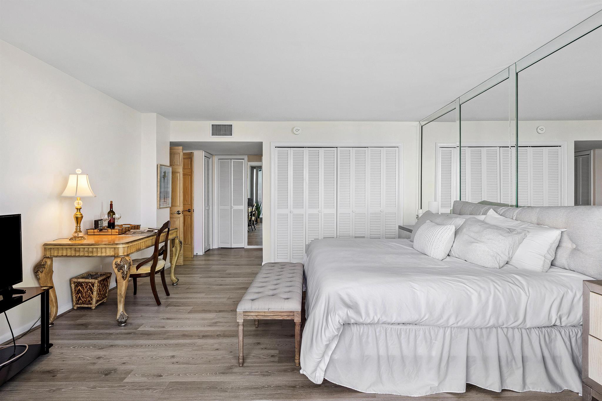 1180 S Ocean Boulevard 7b