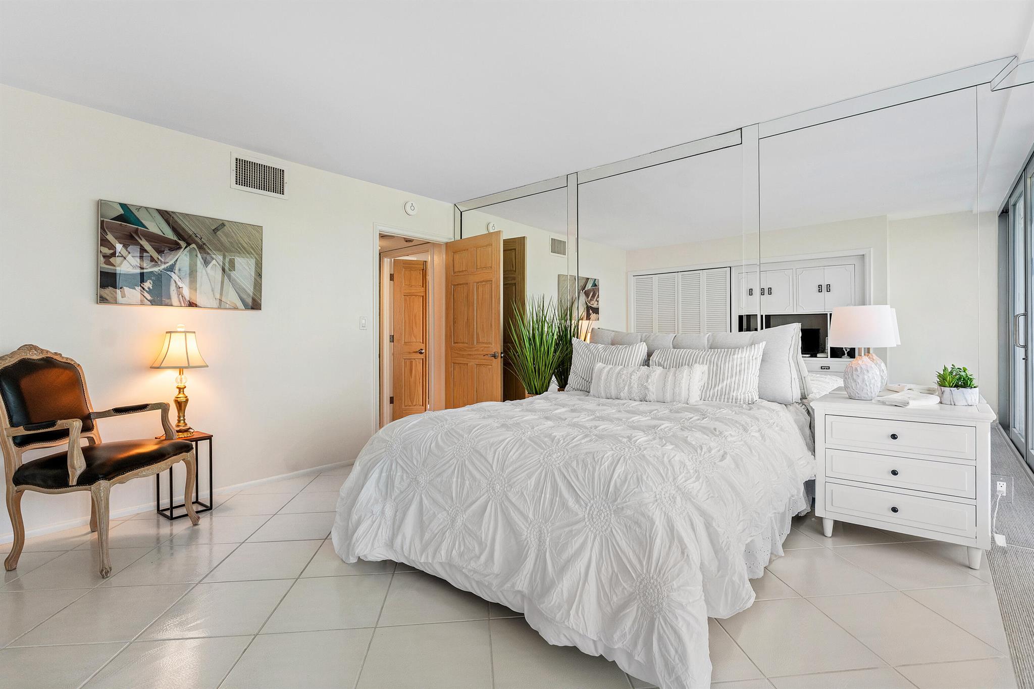 1180 S Ocean Boulevard 7b