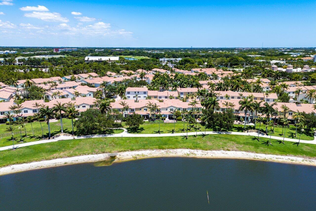 1534 NW 48th Lane