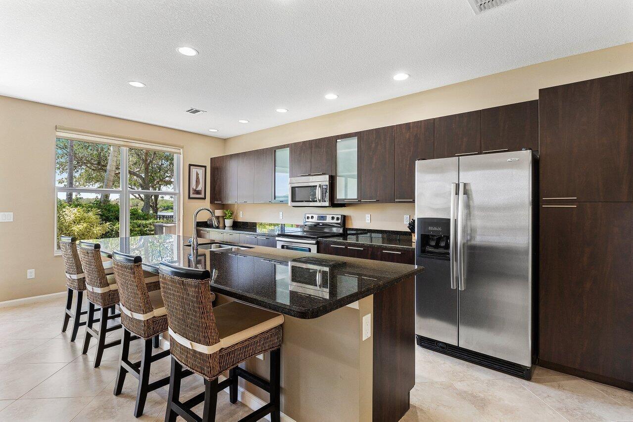 1534 NW 48th Lane