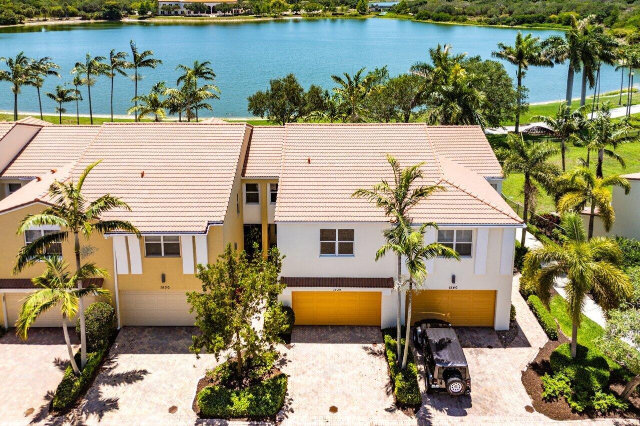 1534 NW 48th Lane