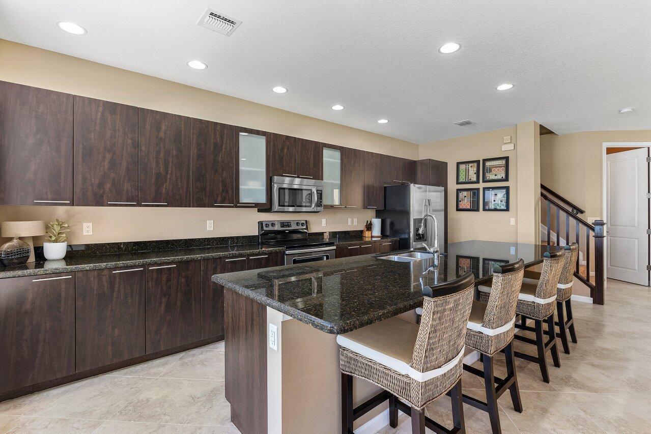 1534 NW 48th Lane