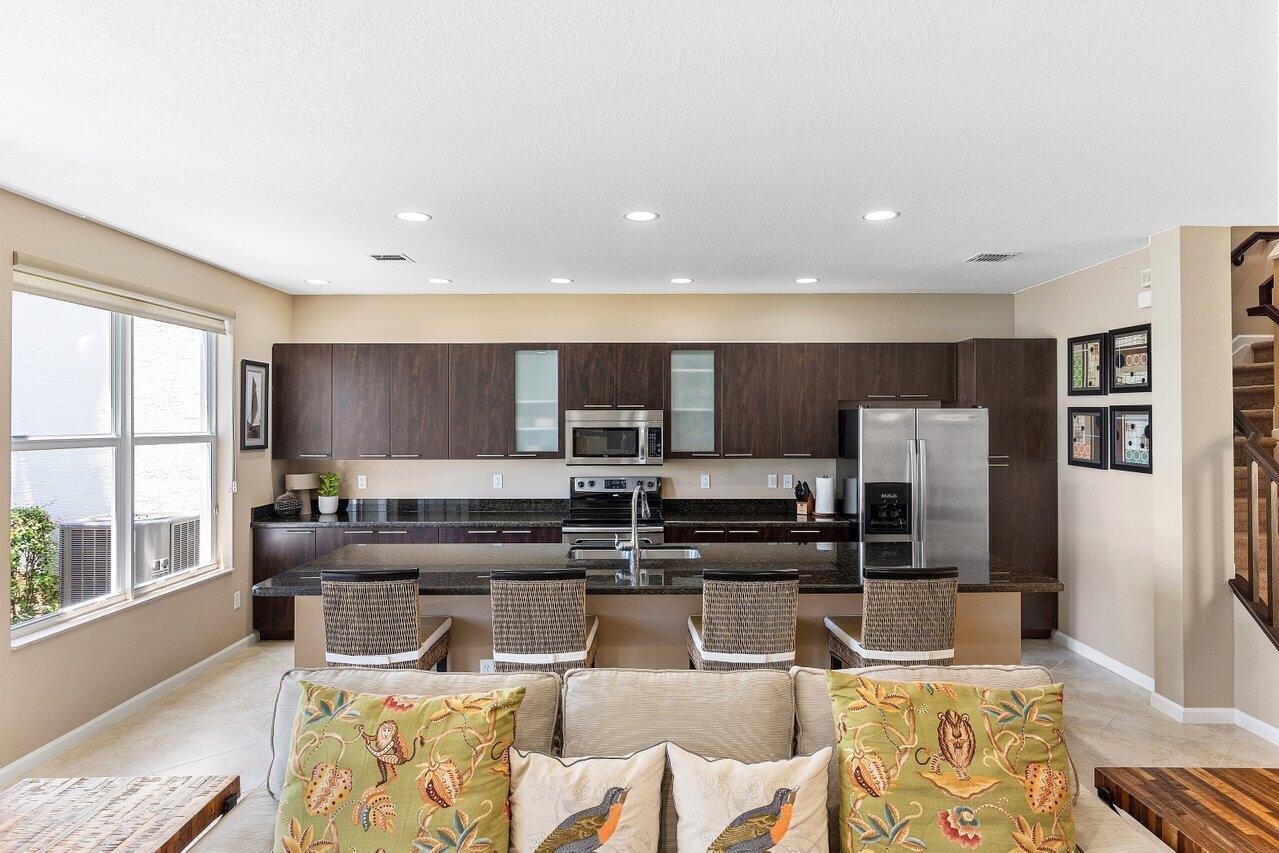 1534 NW 48th Lane