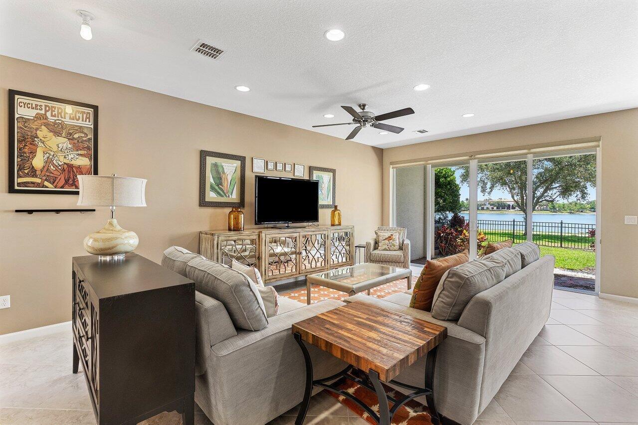 1534 NW 48th Lane