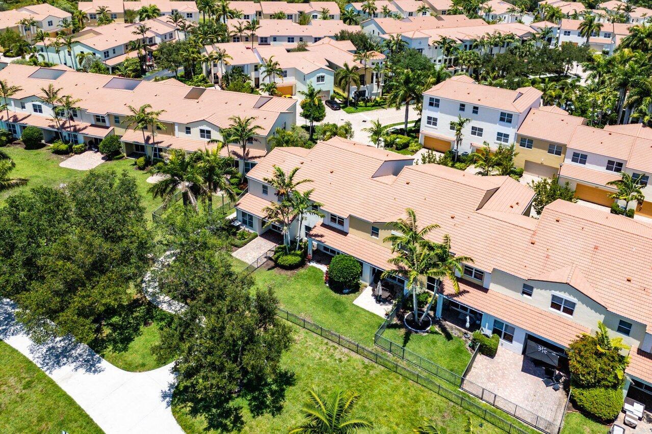 1534 NW 48th Lane